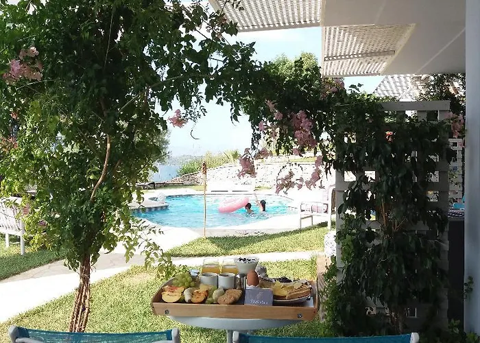 Sunny Place Hotel 3*